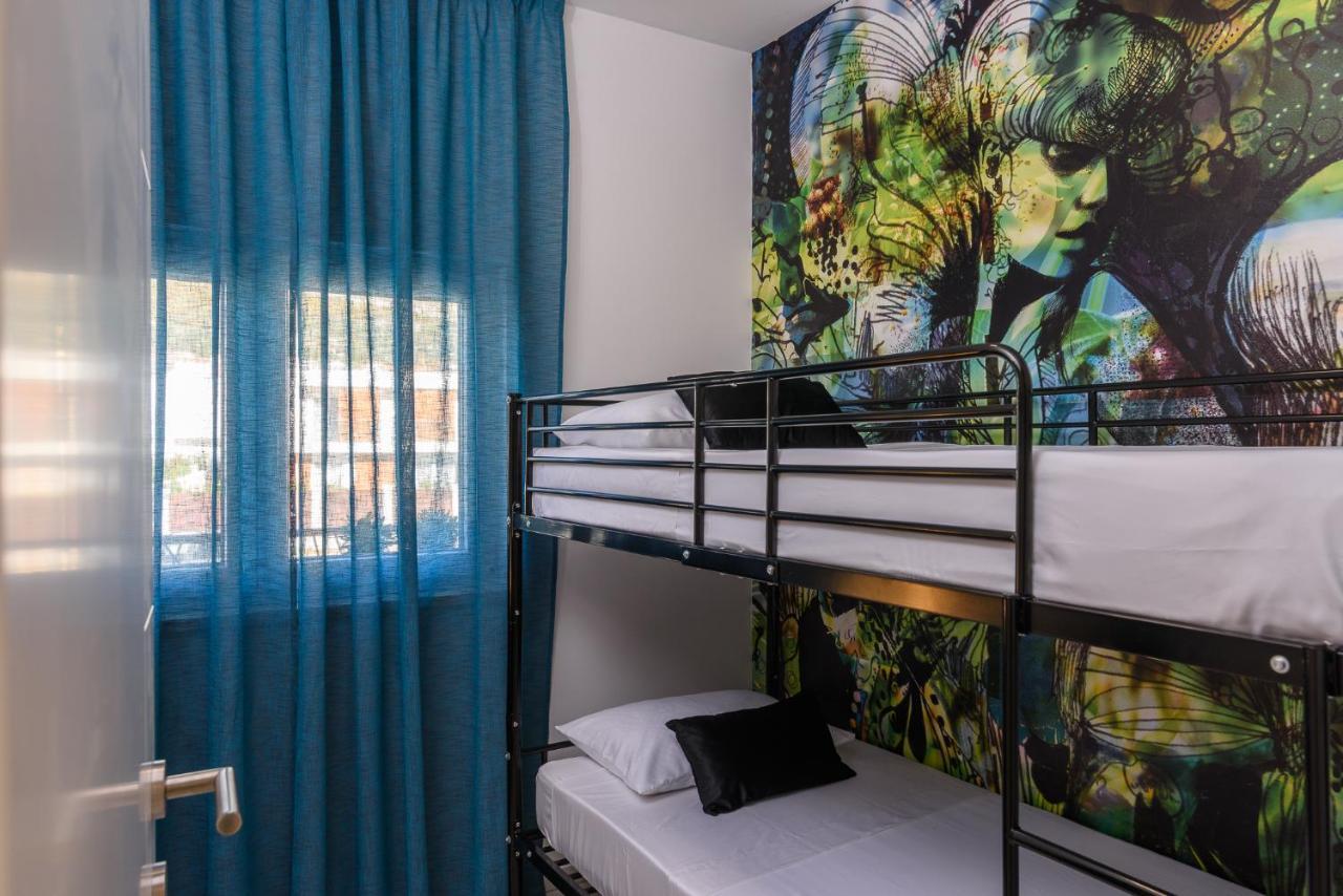 Batinic Apartments Kaštela Екстериор снимка
